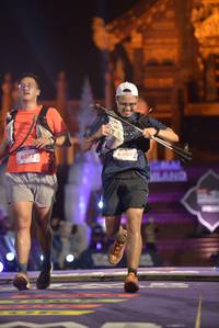 BIB: 6272, 6303
                            <button type="button" onclick="openModal(22794924)" class="btn btn-primary btn-sm float-right btn-popup" data-toggle="modal" data-target=".modal-high-quality">
                        <i class="fas fa-shopping-cart"></i> Add to Cart
                    </button>
                                            <button type="button" onclick="isThisMe(22794924, true)" class="btn btn-success btn-sm float-right btn-popup btn-isme hidden" data-toggle="tooltip" data-placement="bottom" title="นี่คือรูปของคุณใช่ไหม คลิกที่นี่เพื่อเอาเข้าอัลบั้ม">
                        <i class="fas fa-plus"></i> Add to album
                    </button>
                    <button type="button" onclick="isThisMe(22794924, false)" class="btn btn-warning btn-sm float-right btn-popup btn-isnotme hidden">
                        <i class="fas fa-ban"></i> Remove from album
                    </button>