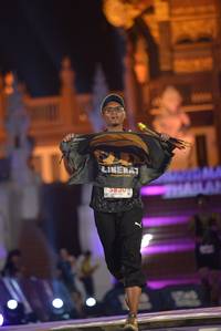 BIB: 5830
                            <button type="button" onclick="openModal(22794875)" class="btn btn-primary btn-sm float-right btn-popup" data-toggle="modal" data-target=".modal-high-quality">
                        <i class="fas fa-shopping-cart"></i> Add to Cart
                    </button>
                                            <button type="button" onclick="isThisMe(22794875, true)" class="btn btn-success btn-sm float-right btn-popup btn-isme hidden" data-toggle="tooltip" data-placement="bottom" title="นี่คือรูปของคุณใช่ไหม คลิกที่นี่เพื่อเอาเข้าอัลบั้ม">
                        <i class="fas fa-plus"></i> Add to album
                    </button>
                    <button type="button" onclick="isThisMe(22794875, false)" class="btn btn-warning btn-sm float-right btn-popup btn-isnotme hidden">
                        <i class="fas fa-ban"></i> Remove from album
                    </button>