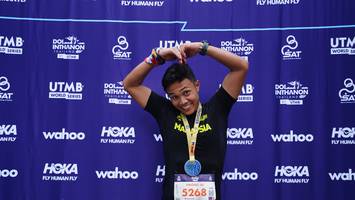 BIB: 100, 5268
                            <button type="button" onclick="openModal(22792352)" class="btn btn-primary btn-sm float-right btn-popup" data-toggle="modal" data-target=".modal-high-quality">
                        <i class="fas fa-shopping-cart"></i> Add to Cart
                    </button>
                                            <button type="button" onclick="isThisMe(22792352, true)" class="btn btn-success btn-sm float-right btn-popup btn-isme hidden" data-toggle="tooltip" data-placement="bottom" title="นี่คือรูปของคุณใช่ไหม คลิกที่นี่เพื่อเอาเข้าอัลบั้ม">
                        <i class="fas fa-plus"></i> Add to album
                    </button>
                    <button type="button" onclick="isThisMe(22792352, false)" class="btn btn-warning btn-sm float-right btn-popup btn-isnotme hidden">
                        <i class="fas fa-ban"></i> Remove from album
                    </button>