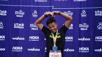 BIB: 100, 5268
                            <button type="button" onclick="openModal(22792351)" class="btn btn-primary btn-sm float-right btn-popup" data-toggle="modal" data-target=".modal-high-quality">
                        <i class="fas fa-shopping-cart"></i> Add to Cart
                    </button>
                                            <button type="button" onclick="isThisMe(22792351, true)" class="btn btn-success btn-sm float-right btn-popup btn-isme hidden" data-toggle="tooltip" data-placement="bottom" title="นี่คือรูปของคุณใช่ไหม คลิกที่นี่เพื่อเอาเข้าอัลบั้ม">
                        <i class="fas fa-plus"></i> Add to album
                    </button>
                    <button type="button" onclick="isThisMe(22792351, false)" class="btn btn-warning btn-sm float-right btn-popup btn-isnotme hidden">
                        <i class="fas fa-ban"></i> Remove from album
                    </button>