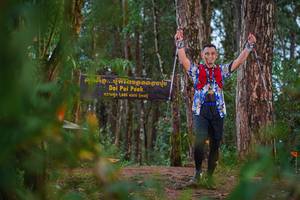 BIB: 892
                            <button type="button" onclick="openModal(22717662)" class="btn btn-primary btn-sm float-right btn-popup" data-toggle="modal" data-target=".modal-high-quality">
                        <i class="fas fa-shopping-cart"></i> Add to Cart
                    </button>
                                            <button type="button" onclick="isThisMe(22717662, true)" class="btn btn-success btn-sm float-right btn-popup btn-isme hidden" data-toggle="tooltip" data-placement="bottom" title="นี่คือรูปของคุณใช่ไหม คลิกที่นี่เพื่อเอาเข้าอัลบั้ม">
                        <i class="fas fa-plus"></i> Add to album
                    </button>
                    <button type="button" onclick="isThisMe(22717662, false)" class="btn btn-warning btn-sm float-right btn-popup btn-isnotme hidden">
                        <i class="fas fa-ban"></i> Remove from album
                    </button>