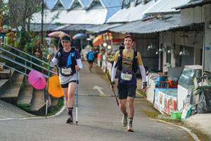 BIB: 2451, 2449, 2012
                            <button type="button" onclick="openModal(22687624)" class="btn btn-primary btn-sm float-right btn-popup" data-toggle="modal" data-target=".modal-high-quality">
                        <i class="fas fa-shopping-cart"></i> Add to Cart
                    </button>
                                            <button type="button" onclick="isThisMe(22687624, true)" class="btn btn-success btn-sm float-right btn-popup btn-isme hidden" data-toggle="tooltip" data-placement="bottom" title="นี่คือรูปของคุณใช่ไหม คลิกที่นี่เพื่อเอาเข้าอัลบั้ม">
                        <i class="fas fa-plus"></i> Add to album
                    </button>
                    <button type="button" onclick="isThisMe(22687624, false)" class="btn btn-warning btn-sm float-right btn-popup btn-isnotme hidden">
                        <i class="fas fa-ban"></i> Remove from album
                    </button>