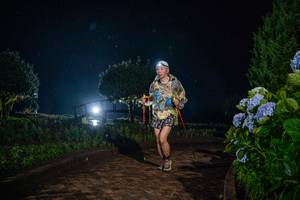 BIB: 40824
                            <button type="button" onclick="openModal(22634964)" class="btn btn-primary btn-sm float-right btn-popup" data-toggle="modal" data-target=".modal-high-quality">
                        <i class="fas fa-shopping-cart"></i> Add to Cart
                    </button>
                                            <button type="button" onclick="isThisMe(22634964, true)" class="btn btn-success btn-sm float-right btn-popup btn-isme hidden" data-toggle="tooltip" data-placement="bottom" title="นี่คือรูปของคุณใช่ไหม คลิกที่นี่เพื่อเอาเข้าอัลบั้ม">
                        <i class="fas fa-plus"></i> Add to album
                    </button>
                    <button type="button" onclick="isThisMe(22634964, false)" class="btn btn-warning btn-sm float-right btn-popup btn-isnotme hidden">
                        <i class="fas fa-ban"></i> Remove from album
                    </button>