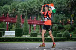 BIB: 1547, 1110
                            <button type="button" onclick="openModal(22690254)" class="btn btn-primary btn-sm float-right btn-popup" data-toggle="modal" data-target=".modal-high-quality">
                        <i class="fas fa-shopping-cart"></i> Add to Cart
                    </button>
                                            <button type="button" onclick="isThisMe(22690254, true)" class="btn btn-success btn-sm float-right btn-popup btn-isme hidden" data-toggle="tooltip" data-placement="bottom" title="นี่คือรูปของคุณใช่ไหม คลิกที่นี่เพื่อเอาเข้าอัลบั้ม">
                        <i class="fas fa-plus"></i> Add to album
                    </button>
                    <button type="button" onclick="isThisMe(22690254, false)" class="btn btn-warning btn-sm float-right btn-popup btn-isnotme hidden">
                        <i class="fas fa-ban"></i> Remove from album
                    </button>