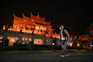 BIB: 
                            <button type="button" onclick="openModal(22692446)" class="btn btn-primary btn-sm float-right btn-popup" data-toggle="modal" data-target=".modal-high-quality">
                        <i class="fas fa-shopping-cart"></i> Add to Cart
                    </button>
                                            <button type="button" onclick="isThisMe(22692446, true)" class="btn btn-success btn-sm float-right btn-popup btn-isme hidden" data-toggle="tooltip" data-placement="bottom" title="นี่คือรูปของคุณใช่ไหม คลิกที่นี่เพื่อเอาเข้าอัลบั้ม">
                        <i class="fas fa-plus"></i> Add to album
                    </button>
                    <button type="button" onclick="isThisMe(22692446, false)" class="btn btn-warning btn-sm float-right btn-popup btn-isnotme hidden">
                        <i class="fas fa-ban"></i> Remove from album
                    </button>