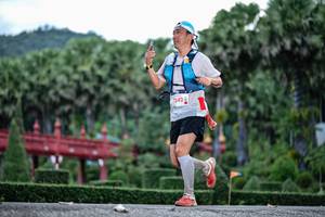 BIB: 242
                            <button type="button" onclick="openModal(22689986)" class="btn btn-primary btn-sm float-right btn-popup" data-toggle="modal" data-target=".modal-high-quality">
                        <i class="fas fa-shopping-cart"></i> Add to Cart
                    </button>
                                            <button type="button" onclick="isThisMe(22689986, true)" class="btn btn-success btn-sm float-right btn-popup btn-isme hidden" data-toggle="tooltip" data-placement="bottom" title="นี่คือรูปของคุณใช่ไหม คลิกที่นี่เพื่อเอาเข้าอัลบั้ม">
                        <i class="fas fa-plus"></i> Add to album
                    </button>
                    <button type="button" onclick="isThisMe(22689986, false)" class="btn btn-warning btn-sm float-right btn-popup btn-isnotme hidden">
                        <i class="fas fa-ban"></i> Remove from album
                    </button>