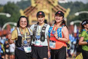 BIB: 1292, 340, 1351
                            <button type="button" onclick="openModal(22715233)" class="btn btn-primary btn-sm float-right btn-popup" data-toggle="modal" data-target=".modal-high-quality">
                        <i class="fas fa-shopping-cart"></i> Add to Cart
                    </button>
                                            <button type="button" onclick="isThisMe(22715233, true)" class="btn btn-success btn-sm float-right btn-popup btn-isme hidden" data-toggle="tooltip" data-placement="bottom" title="นี่คือรูปของคุณใช่ไหม คลิกที่นี่เพื่อเอาเข้าอัลบั้ม">
                        <i class="fas fa-plus"></i> Add to album
                    </button>
                    <button type="button" onclick="isThisMe(22715233, false)" class="btn btn-warning btn-sm float-right btn-popup btn-isnotme hidden">
                        <i class="fas fa-ban"></i> Remove from album
                    </button>