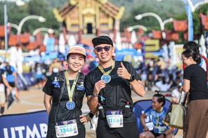 BIB: 1346, 1186
                            <button type="button" onclick="openModal(22709990)" class="btn btn-primary btn-sm float-right btn-popup" data-toggle="modal" data-target=".modal-high-quality">
                        <i class="fas fa-shopping-cart"></i> Add to Cart
                    </button>
                                            <button type="button" onclick="isThisMe(22709990, true)" class="btn btn-success btn-sm float-right btn-popup btn-isme hidden" data-toggle="tooltip" data-placement="bottom" title="นี่คือรูปของคุณใช่ไหม คลิกที่นี่เพื่อเอาเข้าอัลบั้ม">
                        <i class="fas fa-plus"></i> Add to album
                    </button>
                    <button type="button" onclick="isThisMe(22709990, false)" class="btn btn-warning btn-sm float-right btn-popup btn-isnotme hidden">
                        <i class="fas fa-ban"></i> Remove from album
                    </button>