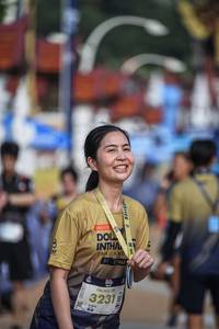 BIB: 3231
                            <button type="button" onclick="openModal(22710895)" class="btn btn-primary btn-sm float-right btn-popup" data-toggle="modal" data-target=".modal-high-quality">
                        <i class="fas fa-shopping-cart"></i> Add to Cart
                    </button>
                                            <button type="button" onclick="isThisMe(22710895, true)" class="btn btn-success btn-sm float-right btn-popup btn-isme hidden" data-toggle="tooltip" data-placement="bottom" title="นี่คือรูปของคุณใช่ไหม คลิกที่นี่เพื่อเอาเข้าอัลบั้ม">
                        <i class="fas fa-plus"></i> Add to album
                    </button>
                    <button type="button" onclick="isThisMe(22710895, false)" class="btn btn-warning btn-sm float-right btn-popup btn-isnotme hidden">
                        <i class="fas fa-ban"></i> Remove from album
                    </button>