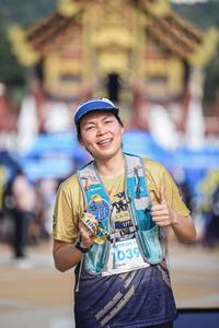 BIB: 551, 1039
                            <button type="button" onclick="openModal(22714428)" class="btn btn-primary btn-sm float-right btn-popup" data-toggle="modal" data-target=".modal-high-quality">
                        <i class="fas fa-shopping-cart"></i> Add to Cart
                    </button>
                                            <button type="button" onclick="isThisMe(22714428, true)" class="btn btn-success btn-sm float-right btn-popup btn-isme hidden" data-toggle="tooltip" data-placement="bottom" title="นี่คือรูปของคุณใช่ไหม คลิกที่นี่เพื่อเอาเข้าอัลบั้ม">
                        <i class="fas fa-plus"></i> Add to album
                    </button>
                    <button type="button" onclick="isThisMe(22714428, false)" class="btn btn-warning btn-sm float-right btn-popup btn-isnotme hidden">
                        <i class="fas fa-ban"></i> Remove from album
                    </button>