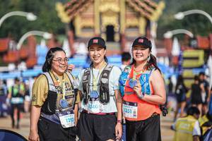 BIB: 1292, 340, 1351
                            <button type="button" onclick="openModal(22715239)" class="btn btn-primary btn-sm float-right btn-popup" data-toggle="modal" data-target=".modal-high-quality">
                        <i class="fas fa-shopping-cart"></i> Add to Cart
                    </button>
                                            <button type="button" onclick="isThisMe(22715239, true)" class="btn btn-success btn-sm float-right btn-popup btn-isme hidden" data-toggle="tooltip" data-placement="bottom" title="นี่คือรูปของคุณใช่ไหม คลิกที่นี่เพื่อเอาเข้าอัลบั้ม">
                        <i class="fas fa-plus"></i> Add to album
                    </button>
                    <button type="button" onclick="isThisMe(22715239, false)" class="btn btn-warning btn-sm float-right btn-popup btn-isnotme hidden">
                        <i class="fas fa-ban"></i> Remove from album
                    </button>