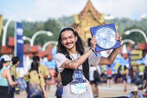 BIB: 304, 157, 1100
                            <button type="button" onclick="openModal(22711149)" class="btn btn-primary btn-sm float-right btn-popup" data-toggle="modal" data-target=".modal-high-quality">
                        <i class="fas fa-shopping-cart"></i> Add to Cart
                    </button>
                                            <button type="button" onclick="isThisMe(22711149, true)" class="btn btn-success btn-sm float-right btn-popup btn-isme hidden" data-toggle="tooltip" data-placement="bottom" title="นี่คือรูปของคุณใช่ไหม คลิกที่นี่เพื่อเอาเข้าอัลบั้ม">
                        <i class="fas fa-plus"></i> Add to album
                    </button>
                    <button type="button" onclick="isThisMe(22711149, false)" class="btn btn-warning btn-sm float-right btn-popup btn-isnotme hidden">
                        <i class="fas fa-ban"></i> Remove from album
                    </button>