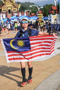 BIB: 
                            <button type="button" onclick="openModal(22709824)" class="btn btn-primary btn-sm float-right btn-popup" data-toggle="modal" data-target=".modal-high-quality">
                        <i class="fas fa-shopping-cart"></i> Add to Cart
                    </button>
                                            <button type="button" onclick="isThisMe(22709824, true)" class="btn btn-success btn-sm float-right btn-popup btn-isme hidden" data-toggle="tooltip" data-placement="bottom" title="นี่คือรูปของคุณใช่ไหม คลิกที่นี่เพื่อเอาเข้าอัลบั้ม">
                        <i class="fas fa-plus"></i> Add to album
                    </button>
                    <button type="button" onclick="isThisMe(22709824, false)" class="btn btn-warning btn-sm float-right btn-popup btn-isnotme hidden">
                        <i class="fas fa-ban"></i> Remove from album
                    </button>