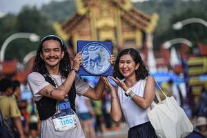 BIB: 044, 1100
                            <button type="button" onclick="openModal(22711427)" class="btn btn-primary btn-sm float-right btn-popup" data-toggle="modal" data-target=".modal-high-quality">
                        <i class="fas fa-shopping-cart"></i> Add to Cart
                    </button>
                                            <button type="button" onclick="isThisMe(22711427, true)" class="btn btn-success btn-sm float-right btn-popup btn-isme hidden" data-toggle="tooltip" data-placement="bottom" title="นี่คือรูปของคุณใช่ไหม คลิกที่นี่เพื่อเอาเข้าอัลบั้ม">
                        <i class="fas fa-plus"></i> Add to album
                    </button>
                    <button type="button" onclick="isThisMe(22711427, false)" class="btn btn-warning btn-sm float-right btn-popup btn-isnotme hidden">
                        <i class="fas fa-ban"></i> Remove from album
                    </button>