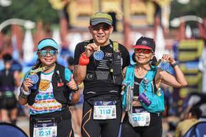 BIB: 1251, 1113, 1285
                            <button type="button" onclick="openModal(22716572)" class="btn btn-primary btn-sm float-right btn-popup" data-toggle="modal" data-target=".modal-high-quality">
                        <i class="fas fa-shopping-cart"></i> Add to Cart
                    </button>
                                            <button type="button" onclick="isThisMe(22716572, true)" class="btn btn-success btn-sm float-right btn-popup btn-isme hidden" data-toggle="tooltip" data-placement="bottom" title="นี่คือรูปของคุณใช่ไหม คลิกที่นี่เพื่อเอาเข้าอัลบั้ม">
                        <i class="fas fa-plus"></i> Add to album
                    </button>
                    <button type="button" onclick="isThisMe(22716572, false)" class="btn btn-warning btn-sm float-right btn-popup btn-isnotme hidden">
                        <i class="fas fa-ban"></i> Remove from album
                    </button>