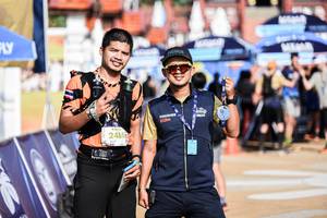 BIB: 2484
                            <button type="button" onclick="openModal(22717041)" class="btn btn-primary btn-sm float-right btn-popup" data-toggle="modal" data-target=".modal-high-quality">
                        <i class="fas fa-shopping-cart"></i> Add to Cart
                    </button>
                                            <button type="button" onclick="isThisMe(22717041, true)" class="btn btn-success btn-sm float-right btn-popup btn-isme hidden" data-toggle="tooltip" data-placement="bottom" title="นี่คือรูปของคุณใช่ไหม คลิกที่นี่เพื่อเอาเข้าอัลบั้ม">
                        <i class="fas fa-plus"></i> Add to album
                    </button>
                    <button type="button" onclick="isThisMe(22717041, false)" class="btn btn-warning btn-sm float-right btn-popup btn-isnotme hidden">
                        <i class="fas fa-ban"></i> Remove from album
                    </button>