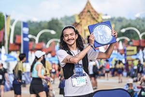 BIB: 1100
                            <button type="button" onclick="openModal(22711162)" class="btn btn-primary btn-sm float-right btn-popup" data-toggle="modal" data-target=".modal-high-quality">
                        <i class="fas fa-shopping-cart"></i> Add to Cart
                    </button>
                                            <button type="button" onclick="isThisMe(22711162, true)" class="btn btn-success btn-sm float-right btn-popup btn-isme hidden" data-toggle="tooltip" data-placement="bottom" title="นี่คือรูปของคุณใช่ไหม คลิกที่นี่เพื่อเอาเข้าอัลบั้ม">
                        <i class="fas fa-plus"></i> Add to album
                    </button>
                    <button type="button" onclick="isThisMe(22711162, false)" class="btn btn-warning btn-sm float-right btn-popup btn-isnotme hidden">
                        <i class="fas fa-ban"></i> Remove from album
                    </button>