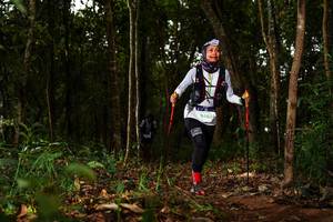 BIB: 916
                            <button type="button" onclick="openModal(22520457)" class="btn btn-primary btn-sm float-right btn-popup" data-toggle="modal" data-target=".modal-high-quality">
                        <i class="fas fa-shopping-cart"></i> Add to Cart
                    </button>
                                            <button type="button" onclick="isThisMe(22520457, true)" class="btn btn-success btn-sm float-right btn-popup btn-isme hidden" data-toggle="tooltip" data-placement="bottom" title="นี่คือรูปของคุณใช่ไหม คลิกที่นี่เพื่อเอาเข้าอัลบั้ม">
                        <i class="fas fa-plus"></i> Add to album
                    </button>
                    <button type="button" onclick="isThisMe(22520457, false)" class="btn btn-warning btn-sm float-right btn-popup btn-isnotme hidden">
                        <i class="fas fa-ban"></i> Remove from album
                    </button>