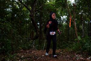 BIB: 6341
                            <button type="button" onclick="openModal(22378668)" class="btn btn-primary btn-sm float-right btn-popup" data-toggle="modal" data-target=".modal-high-quality">
                        <i class="fas fa-shopping-cart"></i> Add to Cart
                    </button>
                                            <button type="button" onclick="isThisMe(22378668, true)" class="btn btn-success btn-sm float-right btn-popup btn-isme hidden" data-toggle="tooltip" data-placement="bottom" title="นี่คือรูปของคุณใช่ไหม คลิกที่นี่เพื่อเอาเข้าอัลบั้ม">
                        <i class="fas fa-plus"></i> Add to album
                    </button>
                    <button type="button" onclick="isThisMe(22378668, false)" class="btn btn-warning btn-sm float-right btn-popup btn-isnotme hidden">
                        <i class="fas fa-ban"></i> Remove from album
                    </button>