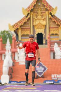 BIB: 5054
                            <button type="button" onclick="openModal(22536171)" class="btn btn-primary btn-sm float-right btn-popup" data-toggle="modal" data-target=".modal-high-quality">
                        <i class="fas fa-shopping-cart"></i> Add to Cart
                    </button>
                                            <button type="button" onclick="isThisMe(22536171, true)" class="btn btn-success btn-sm float-right btn-popup btn-isme hidden" data-toggle="tooltip" data-placement="bottom" title="นี่คือรูปของคุณใช่ไหม คลิกที่นี่เพื่อเอาเข้าอัลบั้ม">
                        <i class="fas fa-plus"></i> Add to album
                    </button>
                    <button type="button" onclick="isThisMe(22536171, false)" class="btn btn-warning btn-sm float-right btn-popup btn-isnotme hidden">
                        <i class="fas fa-ban"></i> Remove from album
                    </button>