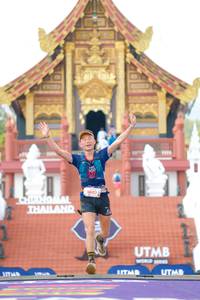 BIB: 5083
                            <button type="button" onclick="openModal(22542342)" class="btn btn-primary btn-sm float-right btn-popup" data-toggle="modal" data-target=".modal-high-quality">
                        <i class="fas fa-shopping-cart"></i> Add to Cart
                    </button>
                                            <button type="button" onclick="isThisMe(22542342, true)" class="btn btn-success btn-sm float-right btn-popup btn-isme hidden" data-toggle="tooltip" data-placement="bottom" title="นี่คือรูปของคุณใช่ไหม คลิกที่นี่เพื่อเอาเข้าอัลบั้ม">
                        <i class="fas fa-plus"></i> Add to album
                    </button>
                    <button type="button" onclick="isThisMe(22542342, false)" class="btn btn-warning btn-sm float-right btn-popup btn-isnotme hidden">
                        <i class="fas fa-ban"></i> Remove from album
                    </button>