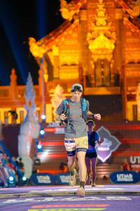 BIB: 2054, 002
                            <button type="button" onclick="openModal(22578759)" class="btn btn-primary btn-sm float-right btn-popup" data-toggle="modal" data-target=".modal-high-quality">
                        <i class="fas fa-shopping-cart"></i> Add to Cart
                    </button>
                                            <button type="button" onclick="isThisMe(22578759, true)" class="btn btn-success btn-sm float-right btn-popup btn-isme hidden" data-toggle="tooltip" data-placement="bottom" title="นี่คือรูปของคุณใช่ไหม คลิกที่นี่เพื่อเอาเข้าอัลบั้ม">
                        <i class="fas fa-plus"></i> Add to album
                    </button>
                    <button type="button" onclick="isThisMe(22578759, false)" class="btn btn-warning btn-sm float-right btn-popup btn-isnotme hidden">
                        <i class="fas fa-ban"></i> Remove from album
                    </button>