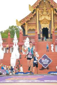 BIB: 5140
                            <button type="button" onclick="openModal(22556853)" class="btn btn-primary btn-sm float-right btn-popup" data-toggle="modal" data-target=".modal-high-quality">
                        <i class="fas fa-shopping-cart"></i> Add to Cart
                    </button>
                                            <button type="button" onclick="isThisMe(22556853, true)" class="btn btn-success btn-sm float-right btn-popup btn-isme hidden" data-toggle="tooltip" data-placement="bottom" title="นี่คือรูปของคุณใช่ไหม คลิกที่นี่เพื่อเอาเข้าอัลบั้ม">
                        <i class="fas fa-plus"></i> Add to album
                    </button>
                    <button type="button" onclick="isThisMe(22556853, false)" class="btn btn-warning btn-sm float-right btn-popup btn-isnotme hidden">
                        <i class="fas fa-ban"></i> Remove from album
                    </button>