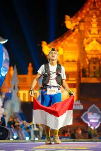 BIB: 5194
                            <button type="button" onclick="openModal(22578378)" class="btn btn-primary btn-sm float-right btn-popup" data-toggle="modal" data-target=".modal-high-quality">
                        <i class="fas fa-shopping-cart"></i> Add to Cart
                    </button>
                                            <button type="button" onclick="isThisMe(22578378, true)" class="btn btn-success btn-sm float-right btn-popup btn-isme hidden" data-toggle="tooltip" data-placement="bottom" title="นี่คือรูปของคุณใช่ไหม คลิกที่นี่เพื่อเอาเข้าอัลบั้ม">
                        <i class="fas fa-plus"></i> Add to album
                    </button>
                    <button type="button" onclick="isThisMe(22578378, false)" class="btn btn-warning btn-sm float-right btn-popup btn-isnotme hidden">
                        <i class="fas fa-ban"></i> Remove from album
                    </button>