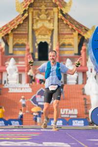 BIB: 139
                            <button type="button" onclick="openModal(22542906)" class="btn btn-primary btn-sm float-right btn-popup" data-toggle="modal" data-target=".modal-high-quality">
                        <i class="fas fa-shopping-cart"></i> Add to Cart
                    </button>
                                            <button type="button" onclick="isThisMe(22542906, true)" class="btn btn-success btn-sm float-right btn-popup btn-isme hidden" data-toggle="tooltip" data-placement="bottom" title="นี่คือรูปของคุณใช่ไหม คลิกที่นี่เพื่อเอาเข้าอัลบั้ม">
                        <i class="fas fa-plus"></i> Add to album
                    </button>
                    <button type="button" onclick="isThisMe(22542906, false)" class="btn btn-warning btn-sm float-right btn-popup btn-isnotme hidden">
                        <i class="fas fa-ban"></i> Remove from album
                    </button>