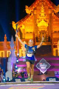 BIB: 6246
                            <button type="button" onclick="openModal(22646999)" class="btn btn-primary btn-sm float-right btn-popup" data-toggle="modal" data-target=".modal-high-quality">
                        <i class="fas fa-shopping-cart"></i> Add to Cart
                    </button>
                                            <button type="button" onclick="isThisMe(22646999, true)" class="btn btn-success btn-sm float-right btn-popup btn-isme hidden" data-toggle="tooltip" data-placement="bottom" title="นี่คือรูปของคุณใช่ไหม คลิกที่นี่เพื่อเอาเข้าอัลบั้ม">
                        <i class="fas fa-plus"></i> Add to album
                    </button>
                    <button type="button" onclick="isThisMe(22646999, false)" class="btn btn-warning btn-sm float-right btn-popup btn-isnotme hidden">
                        <i class="fas fa-ban"></i> Remove from album
                    </button>