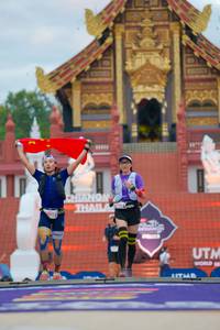 BIB: 005
                            <button type="button" onclick="openModal(22565271)" class="btn btn-primary btn-sm float-right btn-popup" data-toggle="modal" data-target=".modal-high-quality">
                        <i class="fas fa-shopping-cart"></i> Add to Cart
                    </button>
                                            <button type="button" onclick="isThisMe(22565271, true)" class="btn btn-success btn-sm float-right btn-popup btn-isme hidden" data-toggle="tooltip" data-placement="bottom" title="นี่คือรูปของคุณใช่ไหม คลิกที่นี่เพื่อเอาเข้าอัลบั้ม">
                        <i class="fas fa-plus"></i> Add to album
                    </button>
                    <button type="button" onclick="isThisMe(22565271, false)" class="btn btn-warning btn-sm float-right btn-popup btn-isnotme hidden">
                        <i class="fas fa-ban"></i> Remove from album
                    </button>