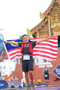 BIB: 5433
                            <button type="button" onclick="openModal(22555742)" class="btn btn-primary btn-sm float-right btn-popup" data-toggle="modal" data-target=".modal-high-quality">
                        <i class="fas fa-shopping-cart"></i> Add to Cart
                    </button>
                                            <button type="button" onclick="isThisMe(22555742, true)" class="btn btn-success btn-sm float-right btn-popup btn-isme hidden" data-toggle="tooltip" data-placement="bottom" title="นี่คือรูปของคุณใช่ไหม คลิกที่นี่เพื่อเอาเข้าอัลบั้ม">
                        <i class="fas fa-plus"></i> Add to album
                    </button>
                    <button type="button" onclick="isThisMe(22555742, false)" class="btn btn-warning btn-sm float-right btn-popup btn-isnotme hidden">
                        <i class="fas fa-ban"></i> Remove from album
                    </button>