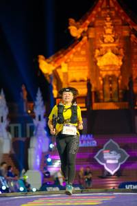 BIB: 220, 6276
                            <button type="button" onclick="openModal(22649873)" class="btn btn-primary btn-sm float-right btn-popup" data-toggle="modal" data-target=".modal-high-quality">
                        <i class="fas fa-shopping-cart"></i> Add to Cart
                    </button>
                                            <button type="button" onclick="isThisMe(22649873, true)" class="btn btn-success btn-sm float-right btn-popup btn-isme hidden" data-toggle="tooltip" data-placement="bottom" title="นี่คือรูปของคุณใช่ไหม คลิกที่นี่เพื่อเอาเข้าอัลบั้ม">
                        <i class="fas fa-plus"></i> Add to album
                    </button>
                    <button type="button" onclick="isThisMe(22649873, false)" class="btn btn-warning btn-sm float-right btn-popup btn-isnotme hidden">
                        <i class="fas fa-ban"></i> Remove from album
                    </button>