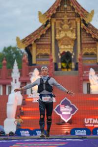 BIB: 6185, 2524
                            <button type="button" onclick="openModal(22566403)" class="btn btn-primary btn-sm float-right btn-popup" data-toggle="modal" data-target=".modal-high-quality">
                        <i class="fas fa-shopping-cart"></i> Add to Cart
                    </button>
                                            <button type="button" onclick="isThisMe(22566403, true)" class="btn btn-success btn-sm float-right btn-popup btn-isme hidden" data-toggle="tooltip" data-placement="bottom" title="นี่คือรูปของคุณใช่ไหม คลิกที่นี่เพื่อเอาเข้าอัลบั้ม">
                        <i class="fas fa-plus"></i> Add to album
                    </button>
                    <button type="button" onclick="isThisMe(22566403, false)" class="btn btn-warning btn-sm float-right btn-popup btn-isnotme hidden">
                        <i class="fas fa-ban"></i> Remove from album
                    </button>