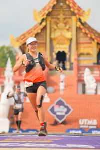 BIB: 409
                            <button type="button" onclick="openModal(22537403)" class="btn btn-primary btn-sm float-right btn-popup" data-toggle="modal" data-target=".modal-high-quality">
                        <i class="fas fa-shopping-cart"></i> Add to Cart
                    </button>
                                            <button type="button" onclick="isThisMe(22537403, true)" class="btn btn-success btn-sm float-right btn-popup btn-isme hidden" data-toggle="tooltip" data-placement="bottom" title="นี่คือรูปของคุณใช่ไหม คลิกที่นี่เพื่อเอาเข้าอัลบั้ม">
                        <i class="fas fa-plus"></i> Add to album
                    </button>
                    <button type="button" onclick="isThisMe(22537403, false)" class="btn btn-warning btn-sm float-right btn-popup btn-isnotme hidden">
                        <i class="fas fa-ban"></i> Remove from album
                    </button>