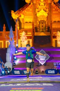 BIB: 5826
                            <button type="button" onclick="openModal(22579077)" class="btn btn-primary btn-sm float-right btn-popup" data-toggle="modal" data-target=".modal-high-quality">
                        <i class="fas fa-shopping-cart"></i> Add to Cart
                    </button>
                                            <button type="button" onclick="isThisMe(22579077, true)" class="btn btn-success btn-sm float-right btn-popup btn-isme hidden" data-toggle="tooltip" data-placement="bottom" title="นี่คือรูปของคุณใช่ไหม คลิกที่นี่เพื่อเอาเข้าอัลบั้ม">
                        <i class="fas fa-plus"></i> Add to album
                    </button>
                    <button type="button" onclick="isThisMe(22579077, false)" class="btn btn-warning btn-sm float-right btn-popup btn-isnotme hidden">
                        <i class="fas fa-ban"></i> Remove from album
                    </button>