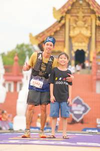 BIB: 5543
                            <button type="button" onclick="openModal(22561681)" class="btn btn-primary btn-sm float-right btn-popup" data-toggle="modal" data-target=".modal-high-quality">
                        <i class="fas fa-shopping-cart"></i> Add to Cart
                    </button>
                                            <button type="button" onclick="isThisMe(22561681, true)" class="btn btn-success btn-sm float-right btn-popup btn-isme hidden" data-toggle="tooltip" data-placement="bottom" title="นี่คือรูปของคุณใช่ไหม คลิกที่นี่เพื่อเอาเข้าอัลบั้ม">
                        <i class="fas fa-plus"></i> Add to album
                    </button>
                    <button type="button" onclick="isThisMe(22561681, false)" class="btn btn-warning btn-sm float-right btn-popup btn-isnotme hidden">
                        <i class="fas fa-ban"></i> Remove from album
                    </button>