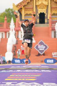 BIB: 2450
                            <button type="button" onclick="openModal(22550556)" class="btn btn-primary btn-sm float-right btn-popup" data-toggle="modal" data-target=".modal-high-quality">
                        <i class="fas fa-shopping-cart"></i> Add to Cart
                    </button>
                                            <button type="button" onclick="isThisMe(22550556, true)" class="btn btn-success btn-sm float-right btn-popup btn-isme hidden" data-toggle="tooltip" data-placement="bottom" title="นี่คือรูปของคุณใช่ไหม คลิกที่นี่เพื่อเอาเข้าอัลบั้ม">
                        <i class="fas fa-plus"></i> Add to album
                    </button>
                    <button type="button" onclick="isThisMe(22550556, false)" class="btn btn-warning btn-sm float-right btn-popup btn-isnotme hidden">
                        <i class="fas fa-ban"></i> Remove from album
                    </button>