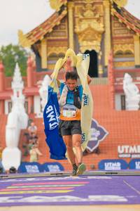 BIB: 204
                            <button type="button" onclick="openModal(22545497)" class="btn btn-primary btn-sm float-right btn-popup" data-toggle="modal" data-target=".modal-high-quality">
                        <i class="fas fa-shopping-cart"></i> Add to Cart
                    </button>
                                            <button type="button" onclick="isThisMe(22545497, true)" class="btn btn-success btn-sm float-right btn-popup btn-isme hidden" data-toggle="tooltip" data-placement="bottom" title="นี่คือรูปของคุณใช่ไหม คลิกที่นี่เพื่อเอาเข้าอัลบั้ม">
                        <i class="fas fa-plus"></i> Add to album
                    </button>
                    <button type="button" onclick="isThisMe(22545497, false)" class="btn btn-warning btn-sm float-right btn-popup btn-isnotme hidden">
                        <i class="fas fa-ban"></i> Remove from album
                    </button>