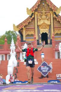 BIB: 5226
                            <button type="button" onclick="openModal(22555337)" class="btn btn-primary btn-sm float-right btn-popup" data-toggle="modal" data-target=".modal-high-quality">
                        <i class="fas fa-shopping-cart"></i> Add to Cart
                    </button>
                                            <button type="button" onclick="isThisMe(22555337, true)" class="btn btn-success btn-sm float-right btn-popup btn-isme hidden" data-toggle="tooltip" data-placement="bottom" title="นี่คือรูปของคุณใช่ไหม คลิกที่นี่เพื่อเอาเข้าอัลบั้ม">
                        <i class="fas fa-plus"></i> Add to album
                    </button>
                    <button type="button" onclick="isThisMe(22555337, false)" class="btn btn-warning btn-sm float-right btn-popup btn-isnotme hidden">
                        <i class="fas fa-ban"></i> Remove from album
                    </button>