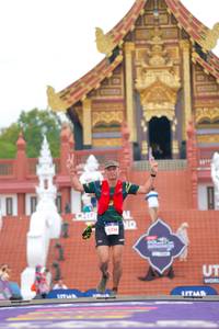 BIB: 5226
                            <button type="button" onclick="openModal(22555335)" class="btn btn-primary btn-sm float-right btn-popup" data-toggle="modal" data-target=".modal-high-quality">
                        <i class="fas fa-shopping-cart"></i> Add to Cart
                    </button>
                                            <button type="button" onclick="isThisMe(22555335, true)" class="btn btn-success btn-sm float-right btn-popup btn-isme hidden" data-toggle="tooltip" data-placement="bottom" title="นี่คือรูปของคุณใช่ไหม คลิกที่นี่เพื่อเอาเข้าอัลบั้ม">
                        <i class="fas fa-plus"></i> Add to album
                    </button>
                    <button type="button" onclick="isThisMe(22555335, false)" class="btn btn-warning btn-sm float-right btn-popup btn-isnotme hidden">
                        <i class="fas fa-ban"></i> Remove from album
                    </button>