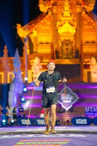 BIB: 6383, 
                            <button type="button" onclick="openModal(22579902)" class="btn btn-primary btn-sm float-right btn-popup" data-toggle="modal" data-target=".modal-high-quality">
                        <i class="fas fa-shopping-cart"></i> Add to Cart
                    </button>
                                            <button type="button" onclick="isThisMe(22579902, true)" class="btn btn-success btn-sm float-right btn-popup btn-isme hidden" data-toggle="tooltip" data-placement="bottom" title="นี่คือรูปของคุณใช่ไหม คลิกที่นี่เพื่อเอาเข้าอัลบั้ม">
                        <i class="fas fa-plus"></i> Add to album
                    </button>
                    <button type="button" onclick="isThisMe(22579902, false)" class="btn btn-warning btn-sm float-right btn-popup btn-isnotme hidden">
                        <i class="fas fa-ban"></i> Remove from album
                    </button>