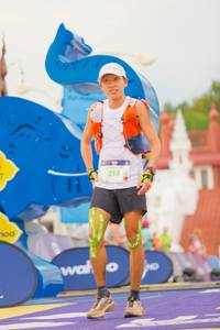 BIB: 214
                            <button type="button" onclick="openModal(22549846)" class="btn btn-primary btn-sm float-right btn-popup" data-toggle="modal" data-target=".modal-high-quality">
                        <i class="fas fa-shopping-cart"></i> Add to Cart
                    </button>
                                            <button type="button" onclick="isThisMe(22549846, true)" class="btn btn-success btn-sm float-right btn-popup btn-isme hidden" data-toggle="tooltip" data-placement="bottom" title="นี่คือรูปของคุณใช่ไหม คลิกที่นี่เพื่อเอาเข้าอัลบั้ม">
                        <i class="fas fa-plus"></i> Add to album
                    </button>
                    <button type="button" onclick="isThisMe(22549846, false)" class="btn btn-warning btn-sm float-right btn-popup btn-isnotme hidden">
                        <i class="fas fa-ban"></i> Remove from album
                    </button>