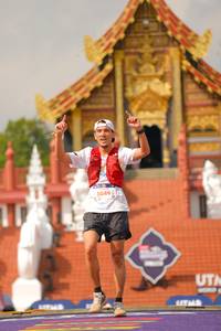 BIB: 5049
                            <button type="button" onclick="openModal(22530982)" class="btn btn-primary btn-sm float-right btn-popup" data-toggle="modal" data-target=".modal-high-quality">
                        <i class="fas fa-shopping-cart"></i> Add to Cart
                    </button>
                                            <button type="button" onclick="isThisMe(22530982, true)" class="btn btn-success btn-sm float-right btn-popup btn-isme hidden" data-toggle="tooltip" data-placement="bottom" title="นี่คือรูปของคุณใช่ไหม คลิกที่นี่เพื่อเอาเข้าอัลบั้ม">
                        <i class="fas fa-plus"></i> Add to album
                    </button>
                    <button type="button" onclick="isThisMe(22530982, false)" class="btn btn-warning btn-sm float-right btn-popup btn-isnotme hidden">
                        <i class="fas fa-ban"></i> Remove from album
                    </button>