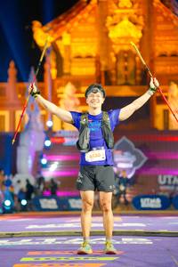 BIB: 6130
                            <button type="button" onclick="openModal(22579593)" class="btn btn-primary btn-sm float-right btn-popup" data-toggle="modal" data-target=".modal-high-quality">
                        <i class="fas fa-shopping-cart"></i> Add to Cart
                    </button>
                                            <button type="button" onclick="isThisMe(22579593, true)" class="btn btn-success btn-sm float-right btn-popup btn-isme hidden" data-toggle="tooltip" data-placement="bottom" title="นี่คือรูปของคุณใช่ไหม คลิกที่นี่เพื่อเอาเข้าอัลบั้ม">
                        <i class="fas fa-plus"></i> Add to album
                    </button>
                    <button type="button" onclick="isThisMe(22579593, false)" class="btn btn-warning btn-sm float-right btn-popup btn-isnotme hidden">
                        <i class="fas fa-ban"></i> Remove from album
                    </button>