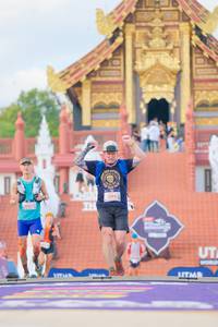 BIB: 5195
                            <button type="button" onclick="openModal(22551800)" class="btn btn-primary btn-sm float-right btn-popup" data-toggle="modal" data-target=".modal-high-quality">
                        <i class="fas fa-shopping-cart"></i> Add to Cart
                    </button>
                                            <button type="button" onclick="isThisMe(22551800, true)" class="btn btn-success btn-sm float-right btn-popup btn-isme hidden" data-toggle="tooltip" data-placement="bottom" title="นี่คือรูปของคุณใช่ไหม คลิกที่นี่เพื่อเอาเข้าอัลบั้ม">
                        <i class="fas fa-plus"></i> Add to album
                    </button>
                    <button type="button" onclick="isThisMe(22551800, false)" class="btn btn-warning btn-sm float-right btn-popup btn-isnotme hidden">
                        <i class="fas fa-ban"></i> Remove from album
                    </button>