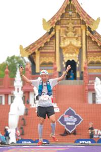 BIB: 3242
                            <button type="button" onclick="openModal(22556101)" class="btn btn-primary btn-sm float-right btn-popup" data-toggle="modal" data-target=".modal-high-quality">
                        <i class="fas fa-shopping-cart"></i> Add to Cart
                    </button>
                                            <button type="button" onclick="isThisMe(22556101, true)" class="btn btn-success btn-sm float-right btn-popup btn-isme hidden" data-toggle="tooltip" data-placement="bottom" title="นี่คือรูปของคุณใช่ไหม คลิกที่นี่เพื่อเอาเข้าอัลบั้ม">
                        <i class="fas fa-plus"></i> Add to album
                    </button>
                    <button type="button" onclick="isThisMe(22556101, false)" class="btn btn-warning btn-sm float-right btn-popup btn-isnotme hidden">
                        <i class="fas fa-ban"></i> Remove from album
                    </button>