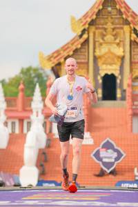 BIB: 239
                            <button type="button" onclick="openModal(22537121)" class="btn btn-primary btn-sm float-right btn-popup" data-toggle="modal" data-target=".modal-high-quality">
                        <i class="fas fa-shopping-cart"></i> Add to Cart
                    </button>
                                            <button type="button" onclick="isThisMe(22537121, true)" class="btn btn-success btn-sm float-right btn-popup btn-isme hidden" data-toggle="tooltip" data-placement="bottom" title="นี่คือรูปของคุณใช่ไหม คลิกที่นี่เพื่อเอาเข้าอัลบั้ม">
                        <i class="fas fa-plus"></i> Add to album
                    </button>
                    <button type="button" onclick="isThisMe(22537121, false)" class="btn btn-warning btn-sm float-right btn-popup btn-isnotme hidden">
                        <i class="fas fa-ban"></i> Remove from album
                    </button>