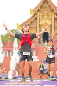 BIB: 5590, 420
                            <button type="button" onclick="openModal(22557932)" class="btn btn-primary btn-sm float-right btn-popup" data-toggle="modal" data-target=".modal-high-quality">
                        <i class="fas fa-shopping-cart"></i> Add to Cart
                    </button>
                                            <button type="button" onclick="isThisMe(22557932, true)" class="btn btn-success btn-sm float-right btn-popup btn-isme hidden" data-toggle="tooltip" data-placement="bottom" title="นี่คือรูปของคุณใช่ไหม คลิกที่นี่เพื่อเอาเข้าอัลบั้ม">
                        <i class="fas fa-plus"></i> Add to album
                    </button>
                    <button type="button" onclick="isThisMe(22557932, false)" class="btn btn-warning btn-sm float-right btn-popup btn-isnotme hidden">
                        <i class="fas fa-ban"></i> Remove from album
                    </button>