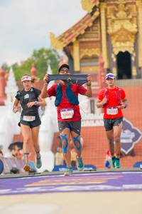 BIB: 5274, 5208, 3210
                            <button type="button" onclick="openModal(22546692)" class="btn btn-primary btn-sm float-right btn-popup" data-toggle="modal" data-target=".modal-high-quality">
                        <i class="fas fa-shopping-cart"></i> Add to Cart
                    </button>
                                            <button type="button" onclick="isThisMe(22546692, true)" class="btn btn-success btn-sm float-right btn-popup btn-isme hidden" data-toggle="tooltip" data-placement="bottom" title="นี่คือรูปของคุณใช่ไหม คลิกที่นี่เพื่อเอาเข้าอัลบั้ม">
                        <i class="fas fa-plus"></i> Add to album
                    </button>
                    <button type="button" onclick="isThisMe(22546692, false)" class="btn btn-warning btn-sm float-right btn-popup btn-isnotme hidden">
                        <i class="fas fa-ban"></i> Remove from album
                    </button>